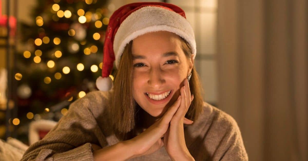 Cosmetic Dentistry Procedures To Refresh Your Smile For Christmas Photo